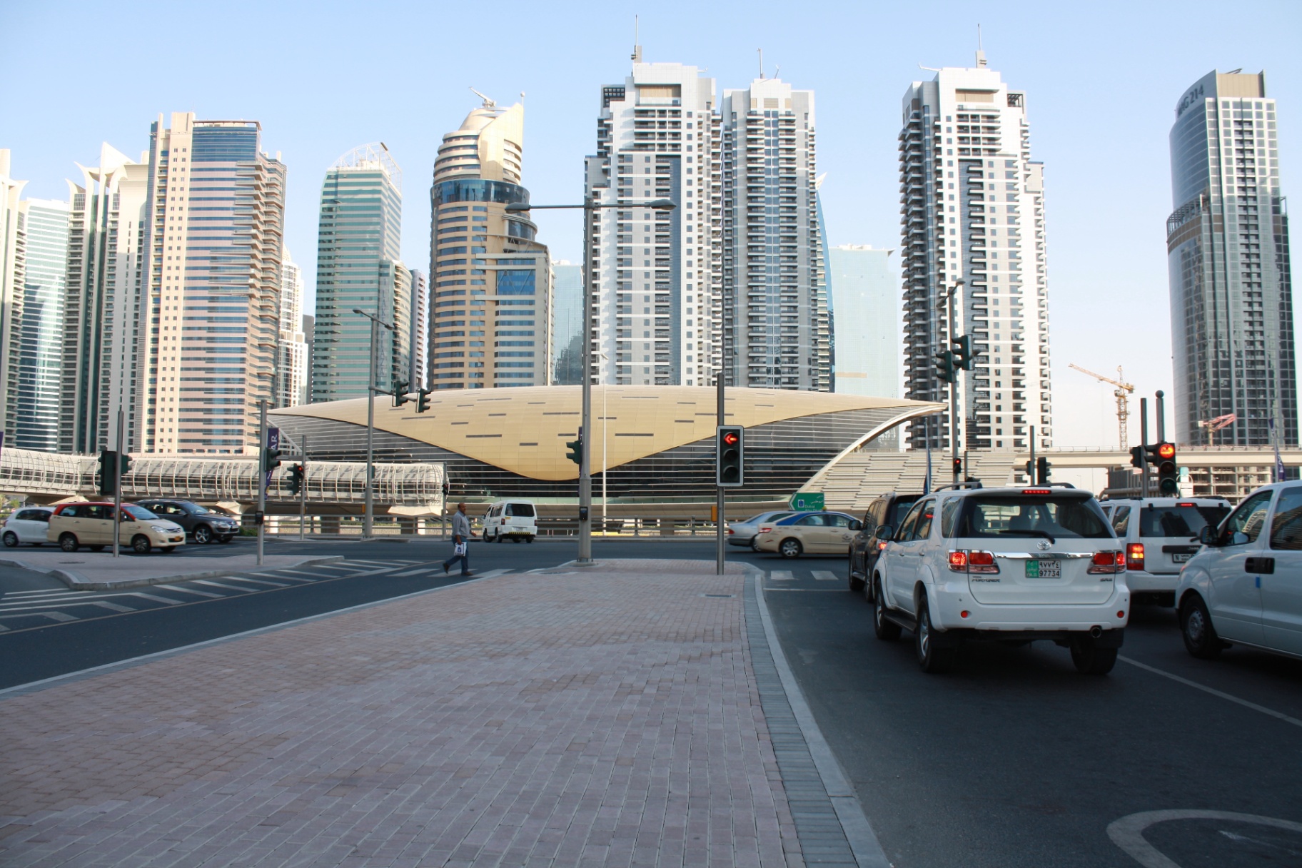 Road Travel in the UAE Made Simple with Our Driving Maps and Route Planning Tools